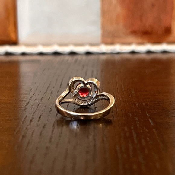 Red Crystal ring - Picture 2 of 2